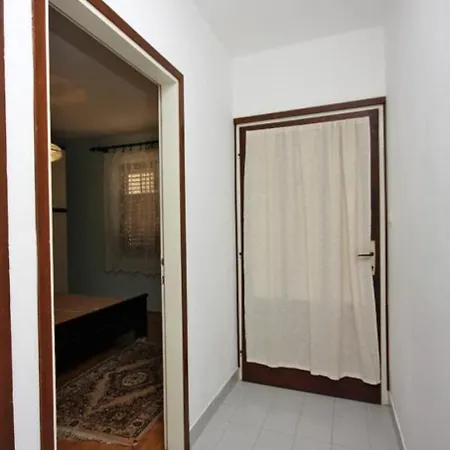 Ivans 아파트 Kampor