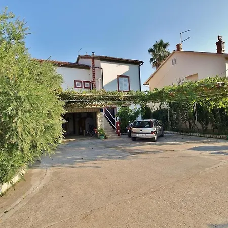 Ivans Apartament *